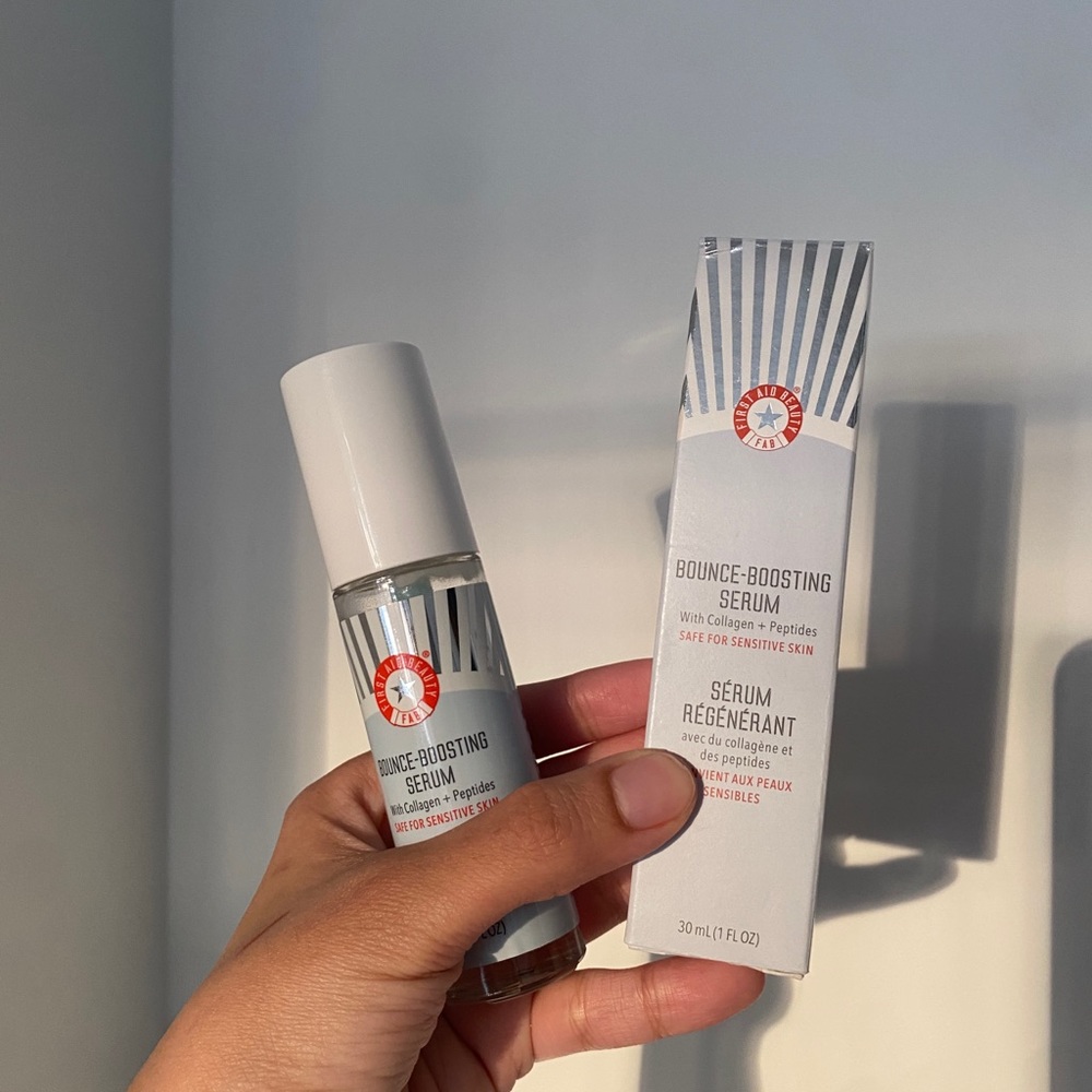 First Aid Beauty Serum Collagen + Peptides